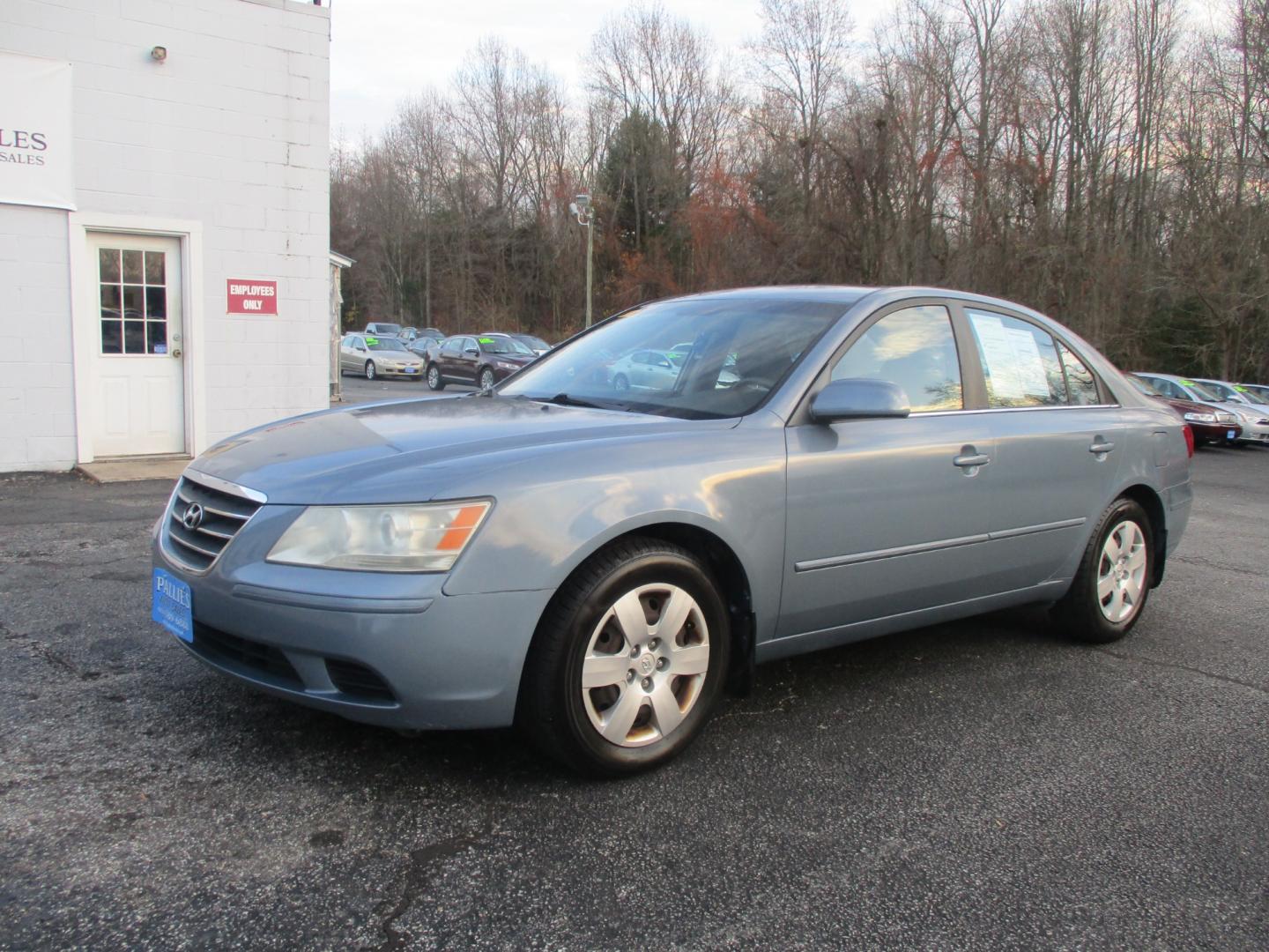 2009 Hyundai Sonata GLS (5NPET46C39H) with an 2.4L L4 DOHC 16V engine, AUTOMATIC transmission, located at 540a Delsea Drive, Sewell, NJ, 08080, (856) 589-6888, 39.752560, -75.111206 - Photo#1